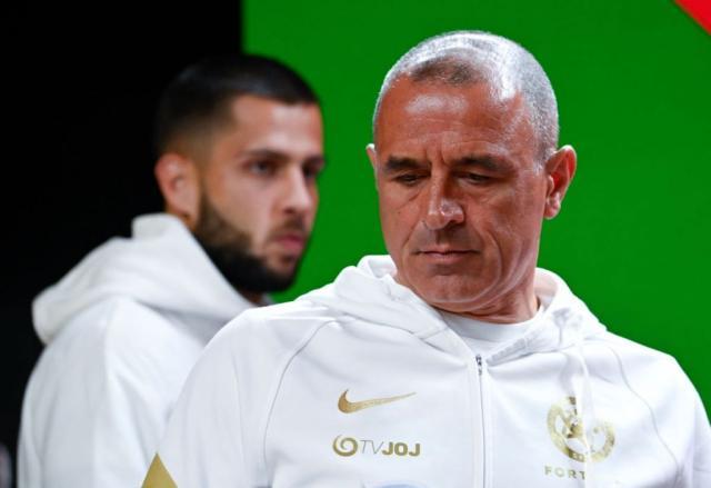 1708387279683032009.jpg 黄金甲体育官方网站-那不勒斯换帅:斯洛伐克队主帅来做4个月兼职