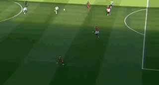 1743951247618098578.gif 【英超】防线连送大礼,利物浦客场2比3富勒姆