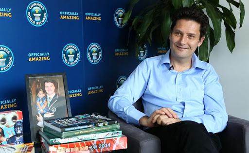 黄金甲体育官网-机不可失!万国群星开卖著名画作 教你如何画梅西